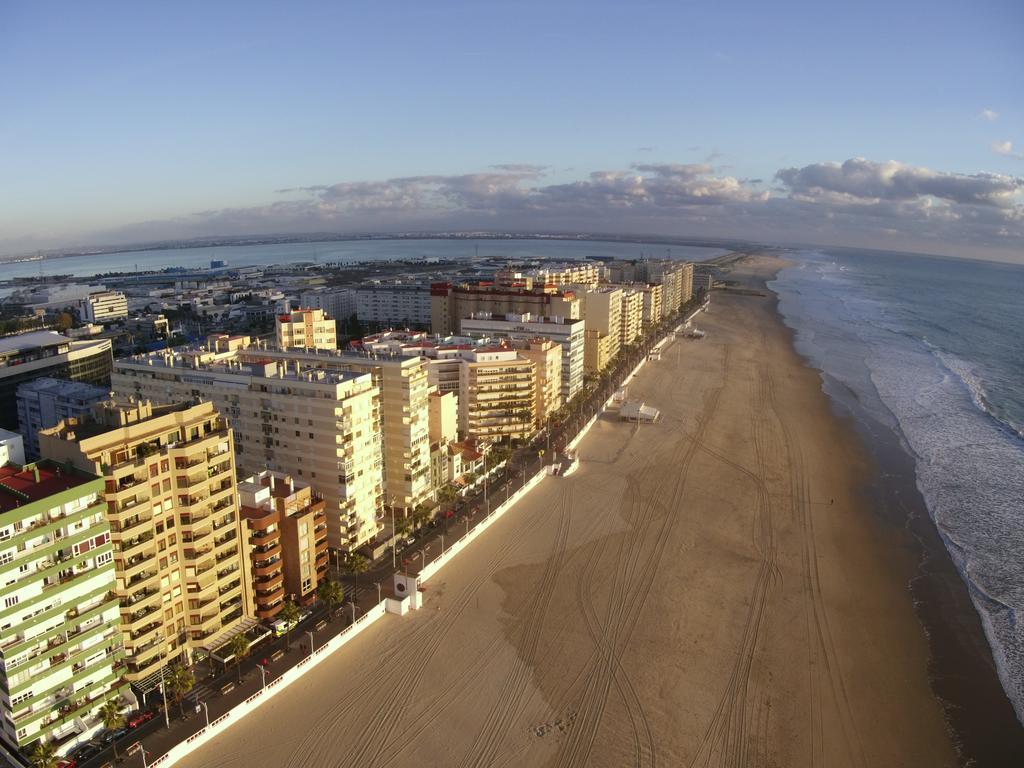 Appartamento Ático Avda Cádiz Playa Esterno foto